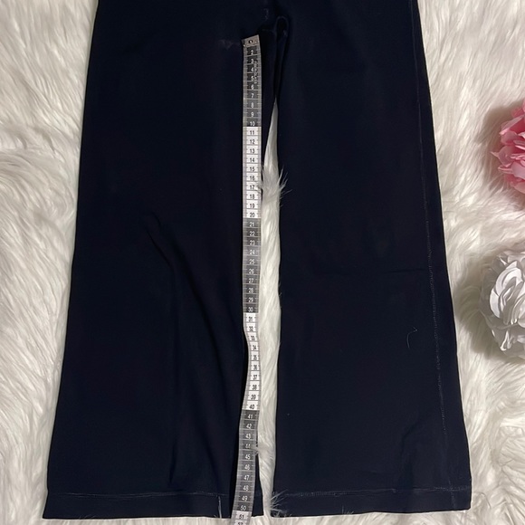 Lululemon crop pants - Picture 4 of 5